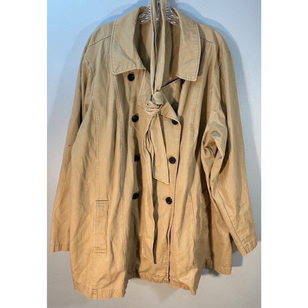 Maurices Plus Size 3 Beige Button Down Pelted Tre… - image 1